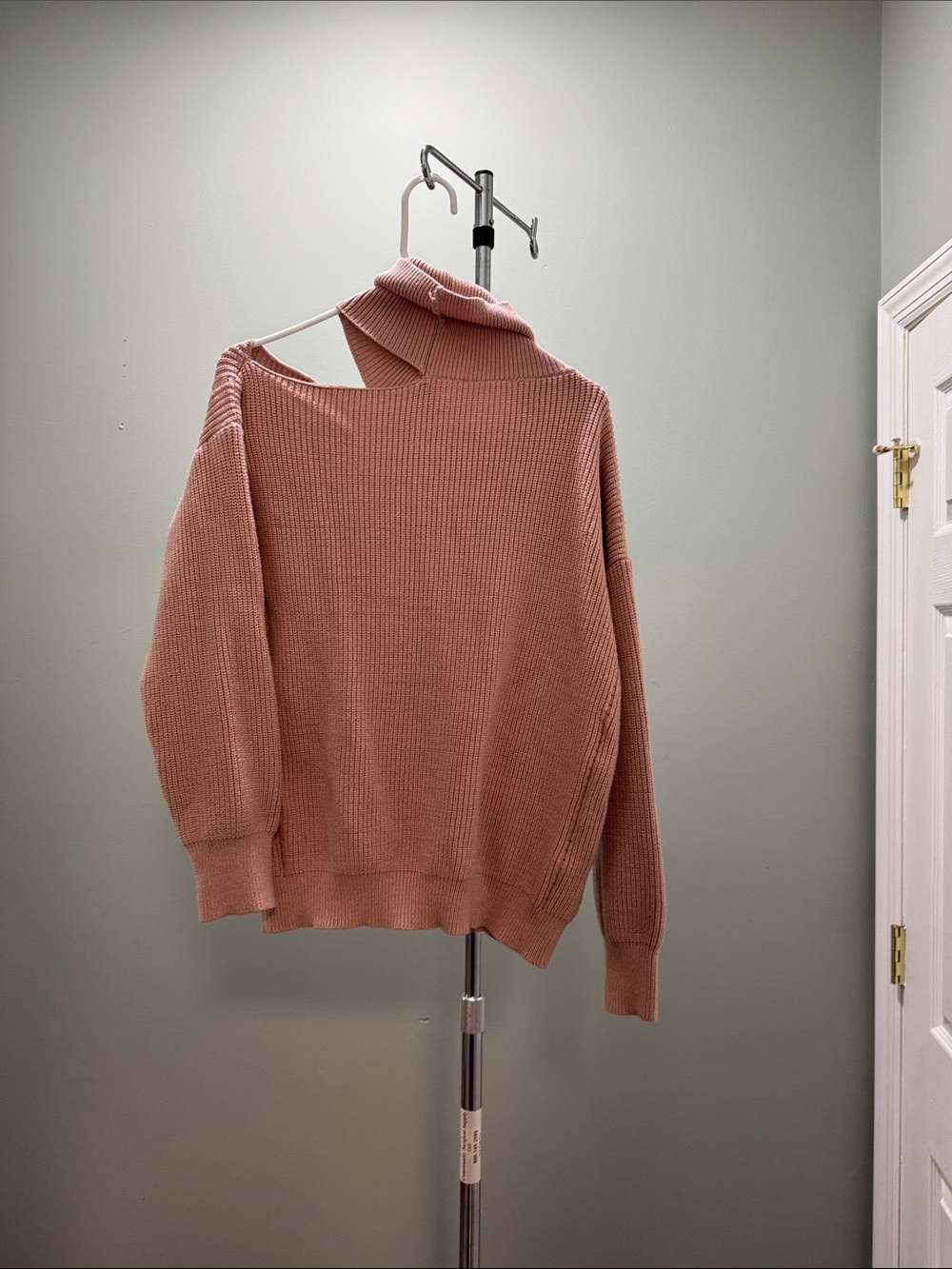 Cupshe Rose Pink Asymmetric Cutout Turtleneck Sweater